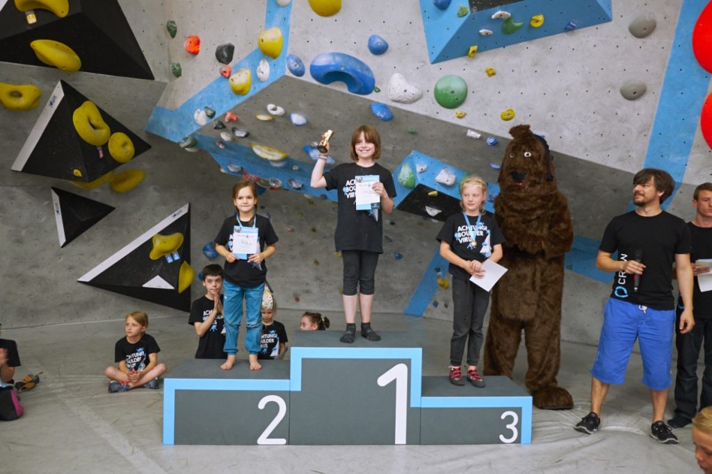 Bei unserem Boulderkids Cup ist das Boulderfieber ausgebrochen.