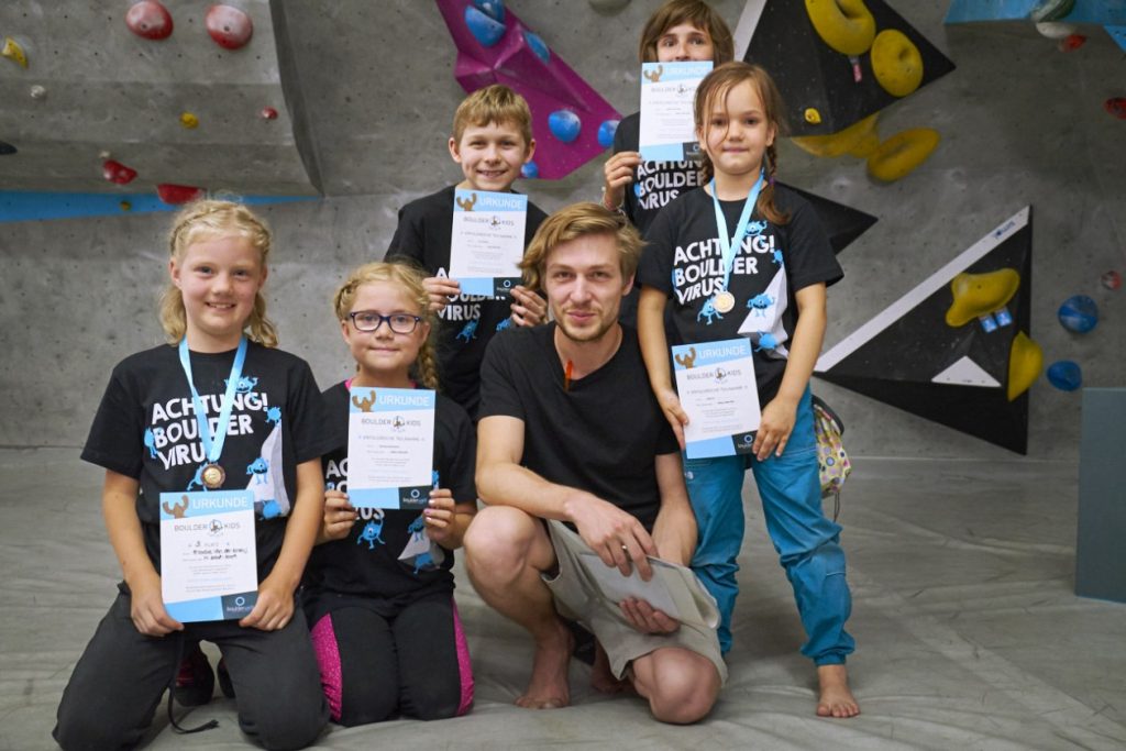 Bei unserem Boulderkids Cup ist das Boulderfieber ausgebrochen.