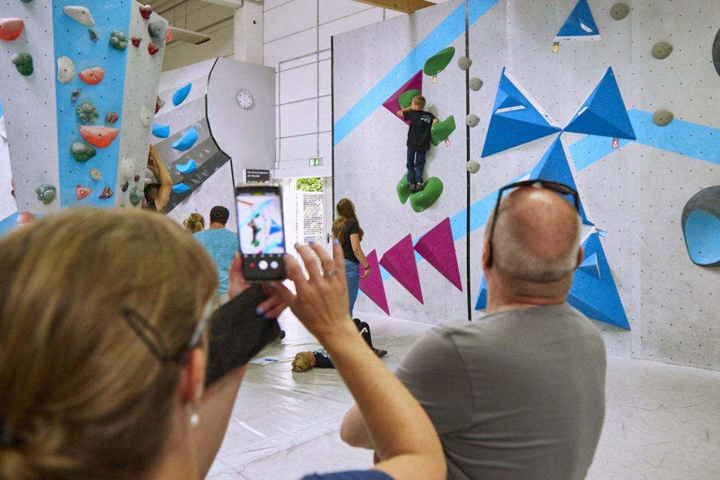 Bei unserem Boulderkids Cup ist das Boulderfieber ausgebrochen.