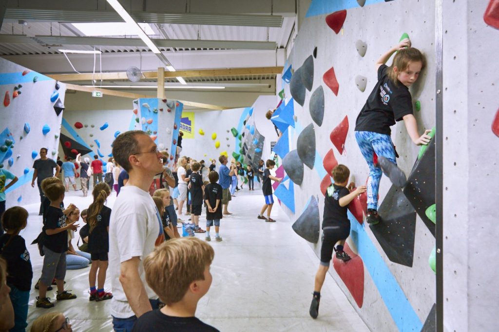 Bei unserem Boulderkids Cup ist das Boulderfieber ausgebrochen.