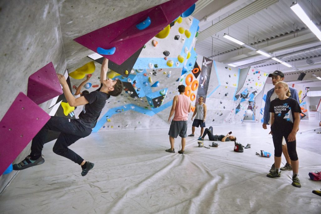 Bei unserem Boulderkids Cup ist das Boulderfieber ausgebrochen.