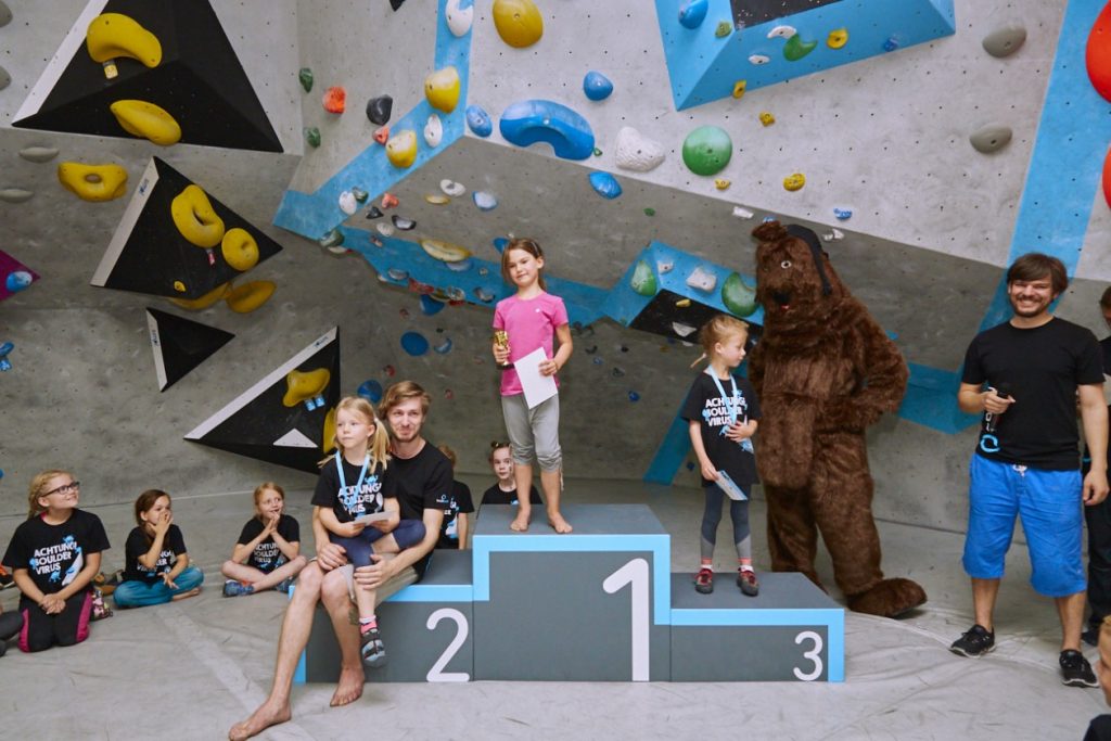 Bei unserem Boulderkids Cup ist das Boulderfieber ausgebrochen.