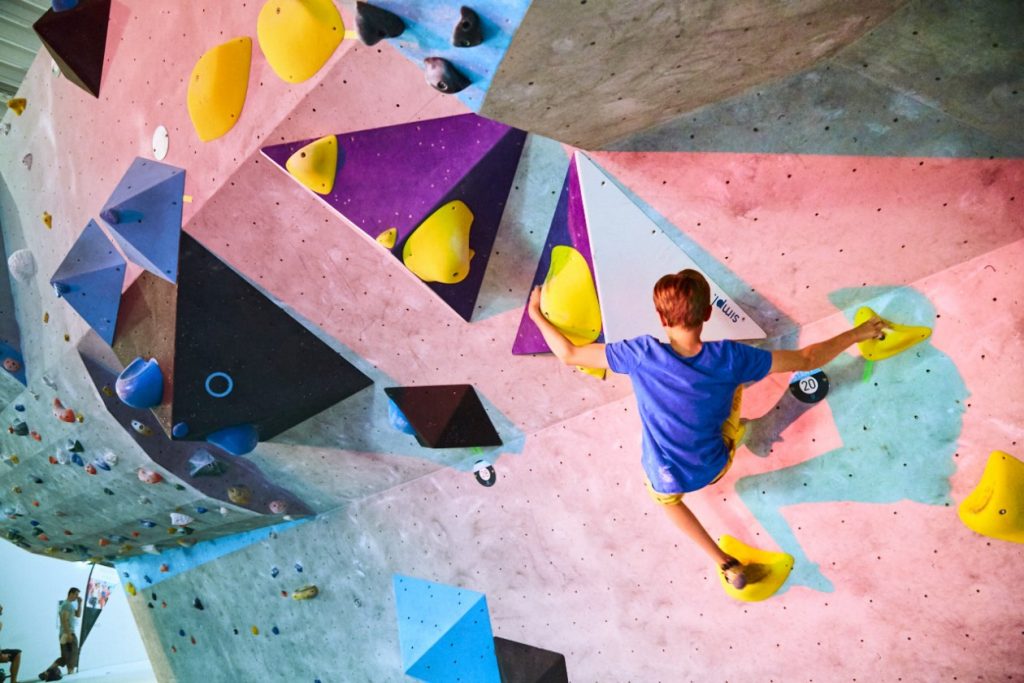 Unsere erste SUMMER SESSION in der Boulderwelt Frankfurt mit 30 fetten Boulder Highlights und dem Münchner Worldcup 2018 im Livestream