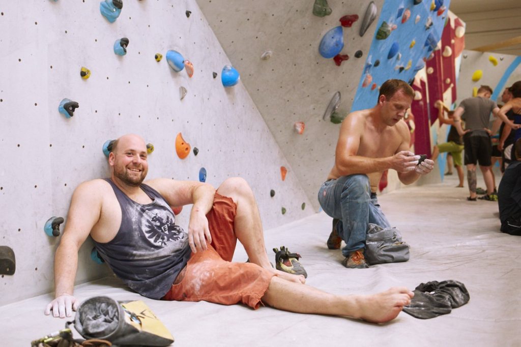 Unsere erste SUMMER SESSION in der Boulderwelt Frankfurt mit 30 fetten Boulder Highlights und dem Münchner Worldcup 2018 im Livestream