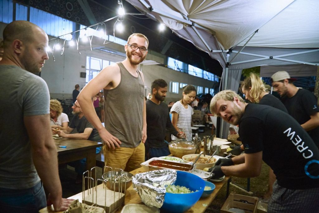 Unsere erste SUMMER SESSION in der Boulderwelt Frankfurt mit 30 fetten Boulder Highlights und dem Münchner Worldcup 2018 im Livestream